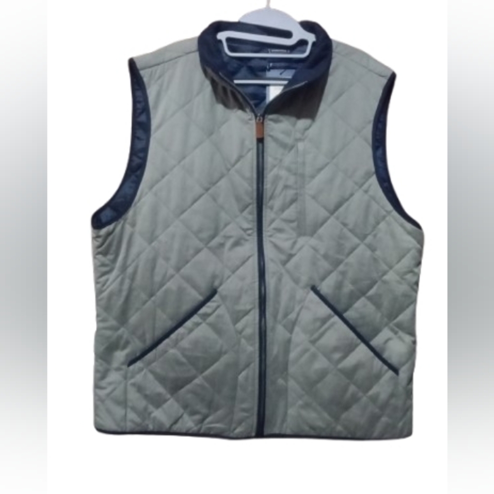 CROWN & IVY Smokey Grey Quilted Vest